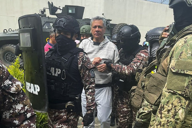 Ισημερινός: Ο πρώην αντιπρόεδρος Γκλας αποπειράθηκε να αυτοκτονήσει και κάνει απεργία πείνας