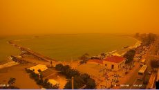 Καλαμάτα όπως Κάιρο – Η αφρικανική σκόνη «έπνιξε» την πρωτεύουσα της Μεσσηνίας