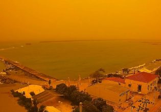 Αφρικανική σκόνη «καταπίνει» όλη τη χώρα – Απόκοσμες εικόνες