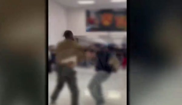 ΗΠΑ: Καθηγητής ξυλοκόπησε άγρια μαθητή του επειδή τον αποκάλεσε «νέγρο»