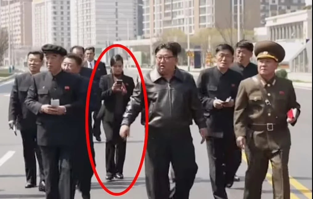 Είναι αυτή η γυναίκα ο μυστικός έρωτας του Κιμ Γιονγκ Ουν; – Η νέα εμφάνιση που φούντωσε τα σχόλια