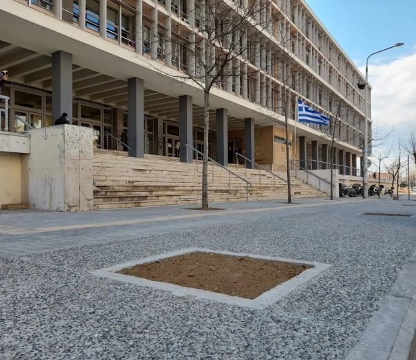 Θεσσαλονίκη: Καταδικάστηκαν άντρας και γυναίκα για τον καβγά που κατέληξε σε εμπρησμό σπιτιού