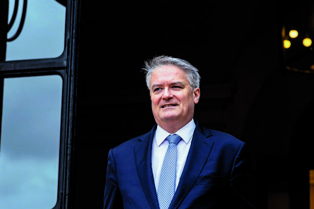 «Η ελληνική οικονομία αντέχει»