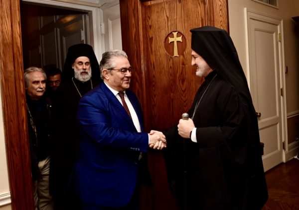 ΗΠΑ: Κοινές ευαισθησίες και ιδέες περί διαχωρισμού Κράτους – Εκκλησίας μοιράστηκαν Κουτσούμπας και Ελπιδοφόρος