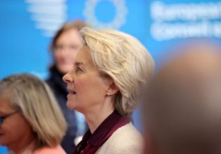 Ευρωπαϊκή Επιτροπή: Η Ούρσουλα, ο Ντράγκι και ο… Μητσοτάκης