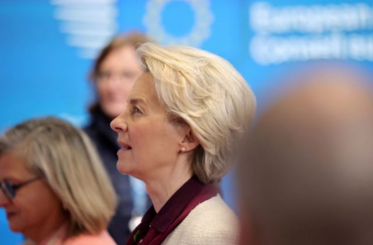 Ευρωπαϊκή Επιτροπή: Η Ούρσουλα, ο Ντράγκι και ο… Μητσοτάκης