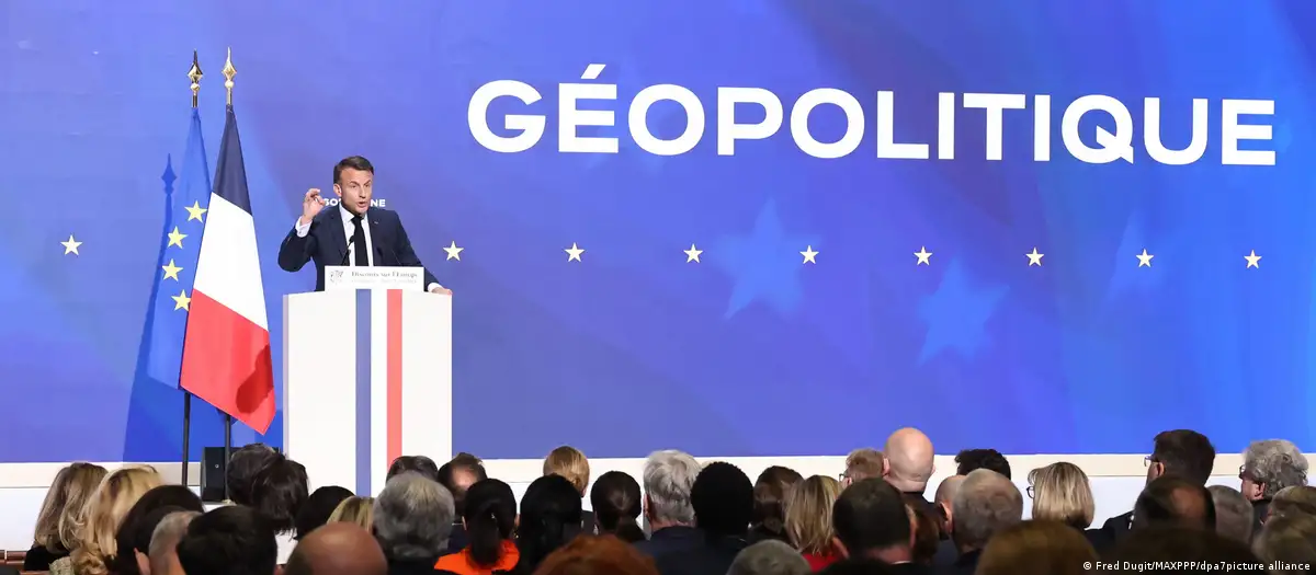 Μακρόν: Η Ευρώπη είναι θνησιγενής