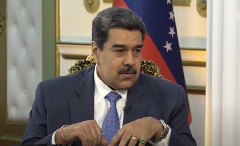 Βενεζουέλα: Οι ΗΠΑ ξεπαγώνουν τις κυρώσεις σε πετρέλαιο και αέριο