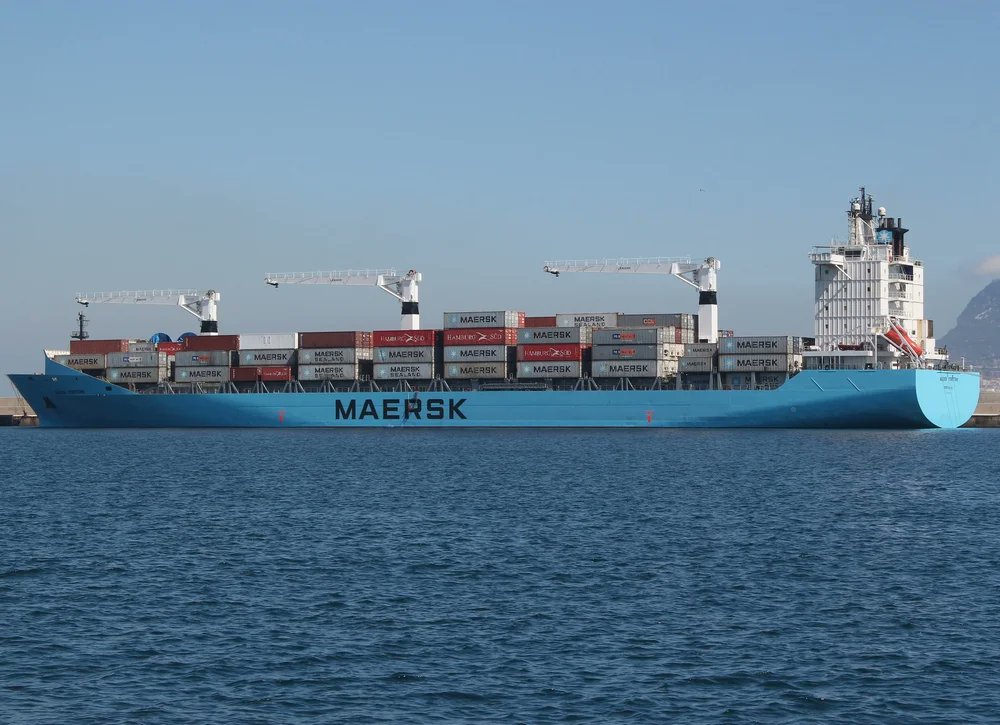 Υεμένη: Δύο εμπορικά πλοία και ένα καταδρομικό των ΗΠΑ βρέθηκαν στο στόχαστρο των Χούθι