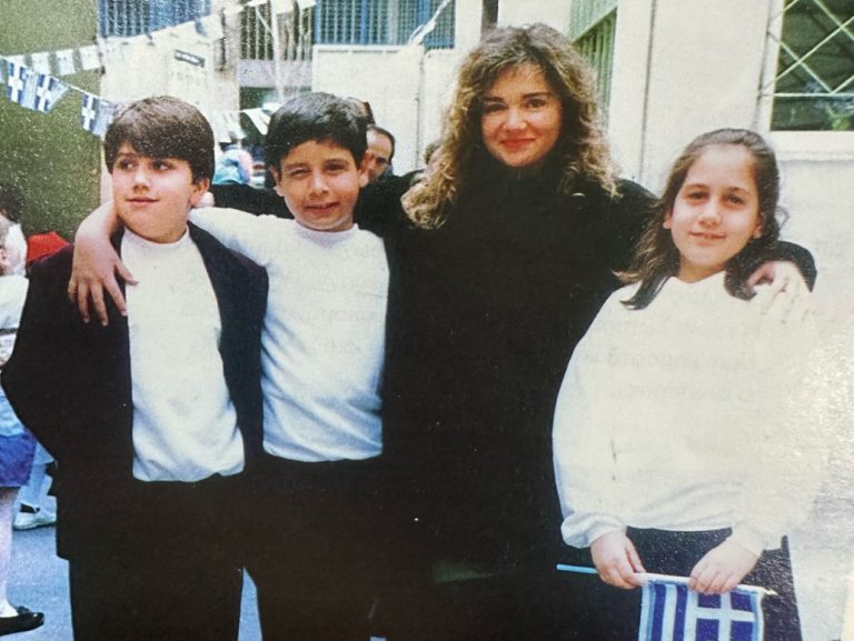 Αναγνωρίζετε την ηθοποιό; Βρείτε ποια ιστορία κρύβεται πίσω από αυτή τη φωτογραφία