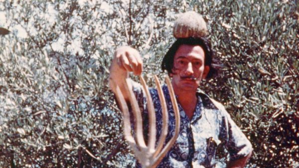 Πλέον μπορείτε να μιλήσετε στο τηλέφωνο με τον Σαλβαδόρ Νταλί χάρη στην τεχνητή νοημοσύνη