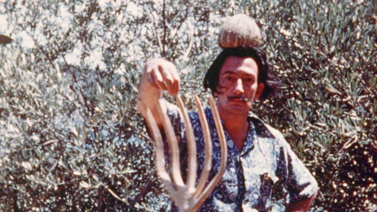 Πλέον μπορείτε να μιλήσετε στο τηλέφωνο με τον Σαλβαδόρ Νταλί χάρη στην τεχνητή νοημοσύνη