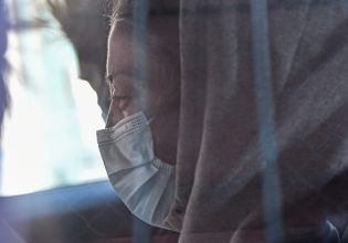 Ξανά στο εδώλιο η μητέρα της 12χρονης από τα Σεπόλια