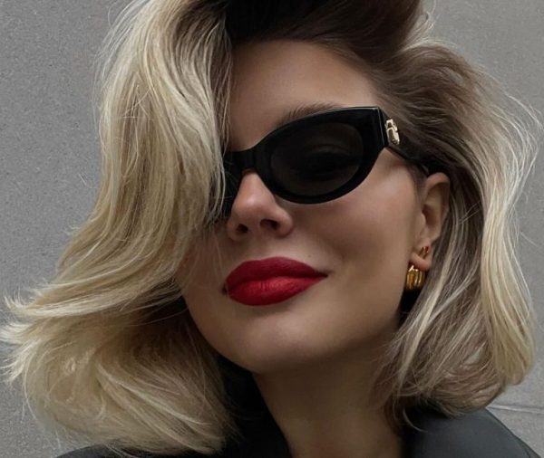 Το «mob bob» είναι το κούρεμα που θα σας χαρίσει έξτρα πόντους γοητείας