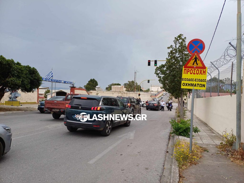 Κρήτη: Φωτιά σε δασική έκταση στον Ναύσταθμο – Ισχυροί άνεμοι δυσχεραίνουν την κατάσβεση