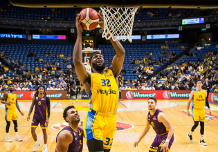 Άνω – κάτω η Μακάμπι πριν τις μάχες με τον Παναθηναϊκό: «Κλείνει στην Αρμάνι ο Νίμπο»