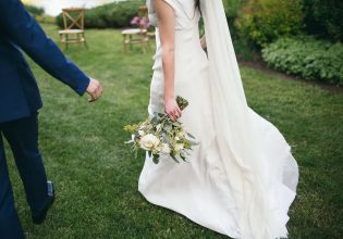 Γιατί οι νύφες φορούν λευκά; – Το βασιλικό νυφικό που άλλαξε για πάντα την ιστορία των γάμων