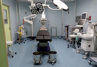 ΕΣΥ: «Δύο παράλληλα συστήματα» οδηγούν στην «απόλυτη ιδιωτικοποίηση» της Υγείας