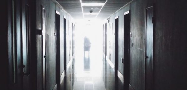 Ανοιχτή επιστολή αγγειοχειρουργών στον Μητσοτάκη για την υπόθεση Καλλιάνου