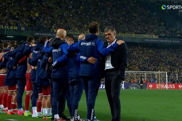 Φενέρμπαχτσε – Ολυμπιακός: Δεν άντεχε να βλέπει τα πέναλτι ο Μεντιλίμπαρ, με γυρισμένη πλάτη στη διαδικασία