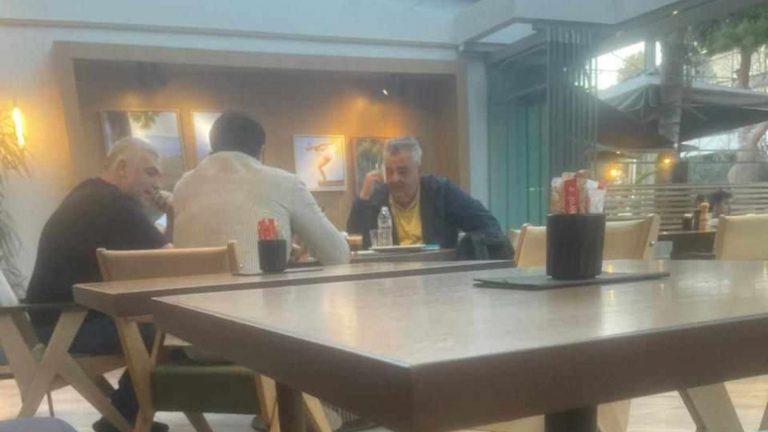 Τους τσάκωσαν στα πράσα: Παρέα Καρυπίδης και «Γιαννάκης» στη Γλυφάδα (pic)