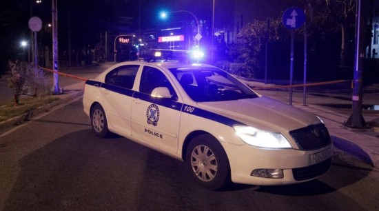 Θεσσαλονίκη: Μετέφεραν μετανάστες στο χώρο αποσκευών του οχήματος - Δύο συλλήψεις
