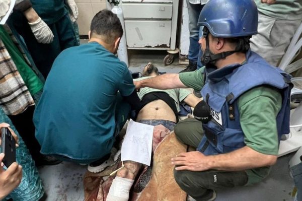 Γάζα: Οι Ισραηλινοί βομβάρδισαν τουρκικό τηλεοπτικό συνεργείο – Ακρωτηριάστηκε καμεραμάν