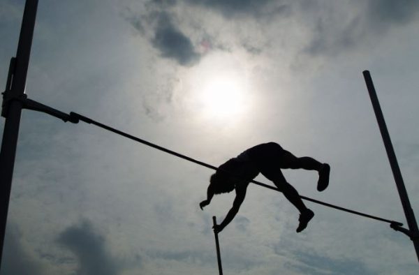 Στα Τέμπη βλέπει μόνο πρόβλημα χειρισμών, η ακρίβεια εξαντλεί τα όρια αντοχών, αμ θα ρίχνει τον πήχη των ευρωεκλογών