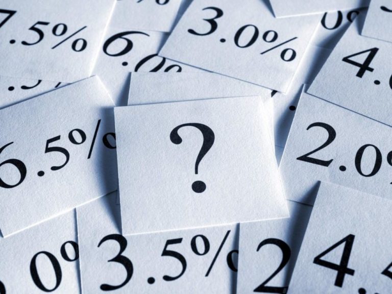 Για τα Τέμπη μετράνε υπογραφές, ο Κυριάκος κάνει απογραφές, ο Στέφανος μαζεύει εκ των υστέρων του λόγου αποστροφές