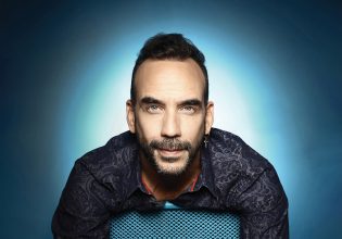 Πάνος Μουζουράκης: Η αποκάλυψη για την βάπτιση της κόρης του – «Την κάναμε κιόλας»