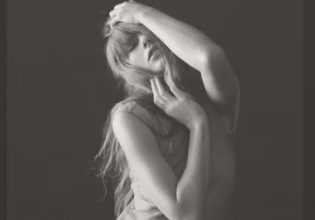 Το νέο άλμπουμ της Τέιλορ Σουίφτ κατέφτασε εν μέσω διαφημιστικών καινοτομιών