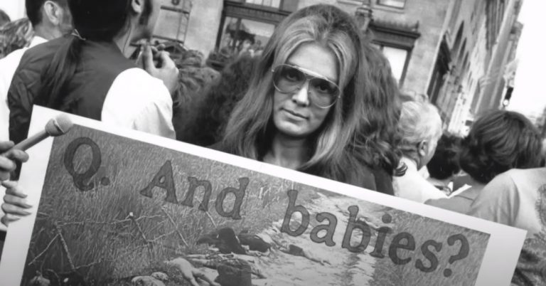 Η Γκλόρια Στάινεμ ίδρυσε στα 70s ένα πρωτοποριακό περιοδικό «για τις γυναίκες σε όλη τους τη διαφορετικότητα»