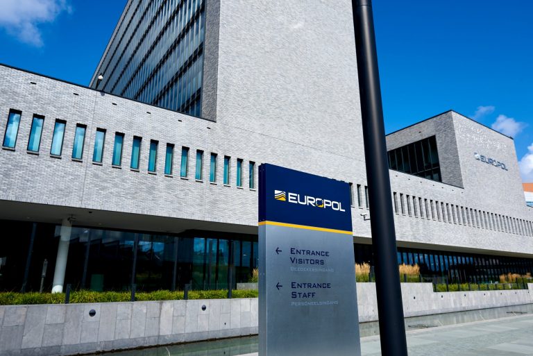 Η Ευρώπη γίνεται παράδεισος για τις νέες… πολυεθνικές του οργανωμένου εγκλήματος