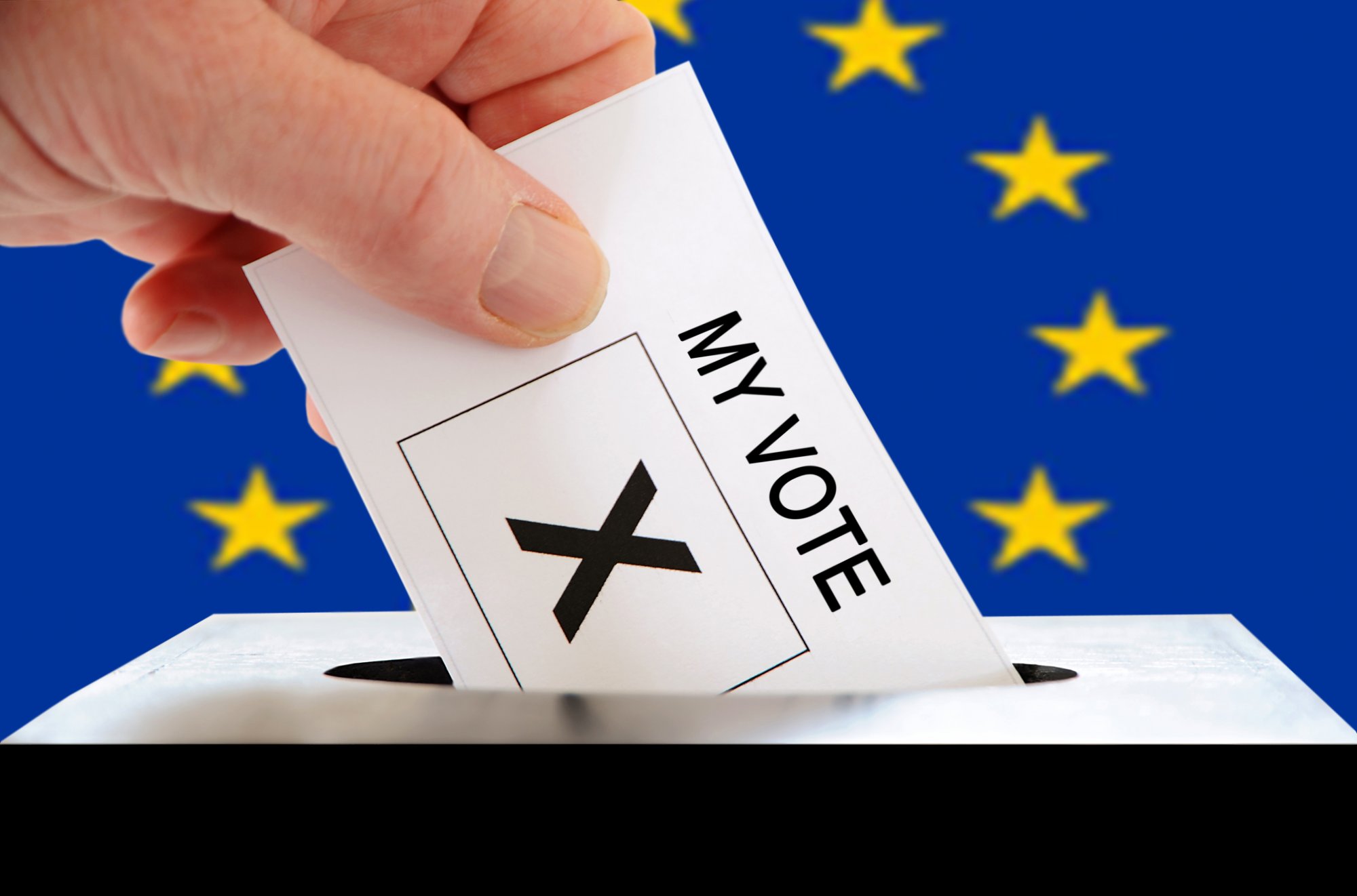 Ευρωεκλογές: Την «αστάθεια» έβγαλε η κυβέρνηση από το «συρτάρι» - «Εκβιάζει» τους ψηφοφόρους, λένε τα κόμματα