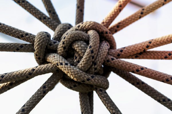 Τον κόμπο από τον Κάμπο και πέρα φοβάται ο Μητσοτάκης, τα προβλήματα που έγιναν γόρδιος δεσμός ο λαός