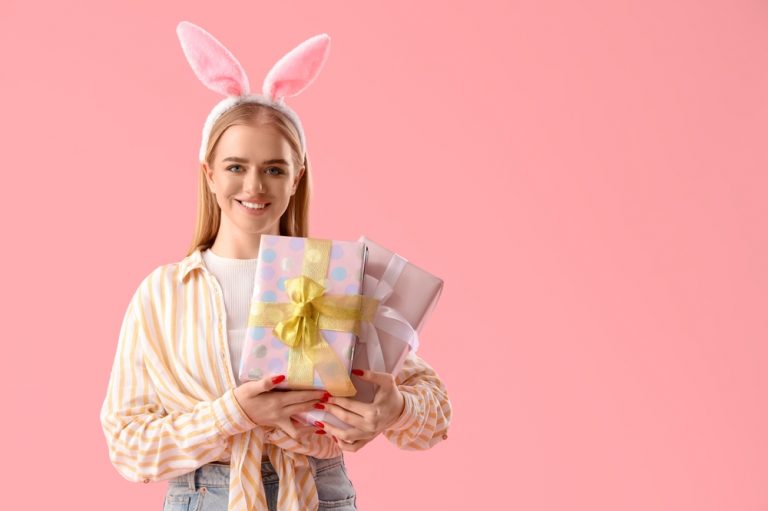 Τα πασχαλινά δώρα που θα ξετρελάνουν το βαφτιστήρι σας