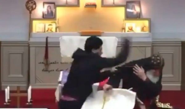 Αυστραλία: «Τρομοκρατική ενέργεια» η επίθεση στην εκκλησία του Σίδνεϊ (Προσοχή, σκληρές εικόνες)