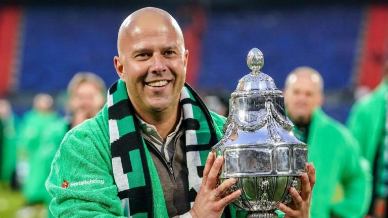 Οριστικό: Nέος προπονητής της Λίβερπουλ ο Άρνε Σλοτ (pic)