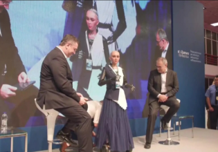 Beyond 2024 – Τι συζήτησε η Σοφία το Ρομπότ με Τζιτζικώστα και Μπλέτσα