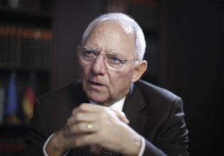 Στα επείγοντα ο Σόιμπλε όταν η Ελλάδα πήρε το δάνειο των 110 δισ. ευρώ