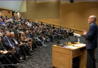Καθηγητής του Χάρβαρντ βάζει στα παπούτσια των Παλαιστινίων τους… Ισραηλινούς