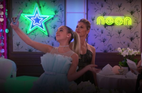 Ας μας απαντήσει κάποιος υπεύθυνα: Πόσο δύσκολη είναι τελικά η δουλειά του influencer;