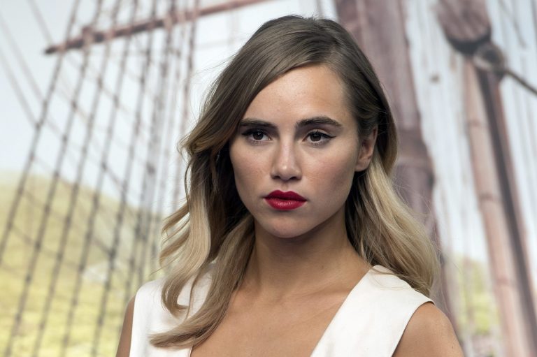 Η τρυφερή ανάρτηση της Suki Waterhouse για το μωρό της με τον Ρόμπερτ Πάτινσον