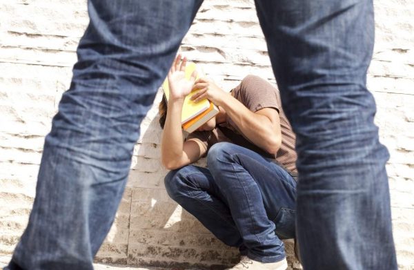 Λάρισα: Ανήλικοι χτύπησαν συμμαθητή τους – «Τρίτη φορά που έφαγε μπουνιές στο πρόσωπο»