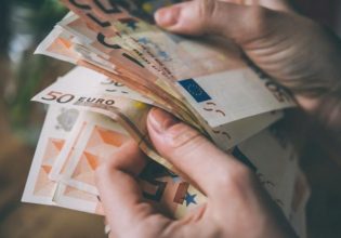Συνταξιούχοι: Αυξήσεις έως 50.000 ευρώ για 15.000 δικαιούχους