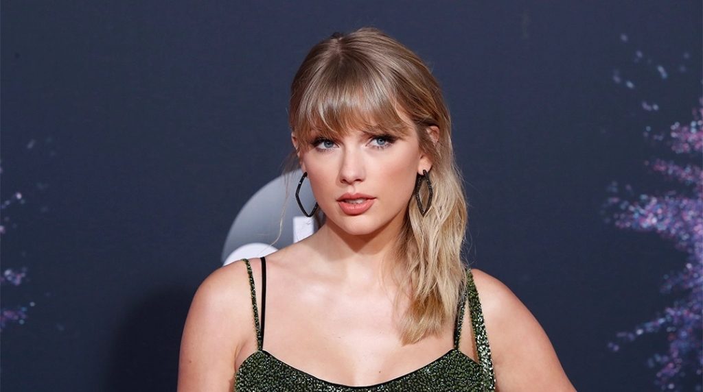 Η Τέιλορ Σουίφτ κυκλοφόρησε το νέο της άλμπουμ «The Tortured Poets Department»