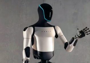 Tesla: Ο Μασκ λέει πως το ρομπότ Optimus θα είναι έτοιμο το 2025