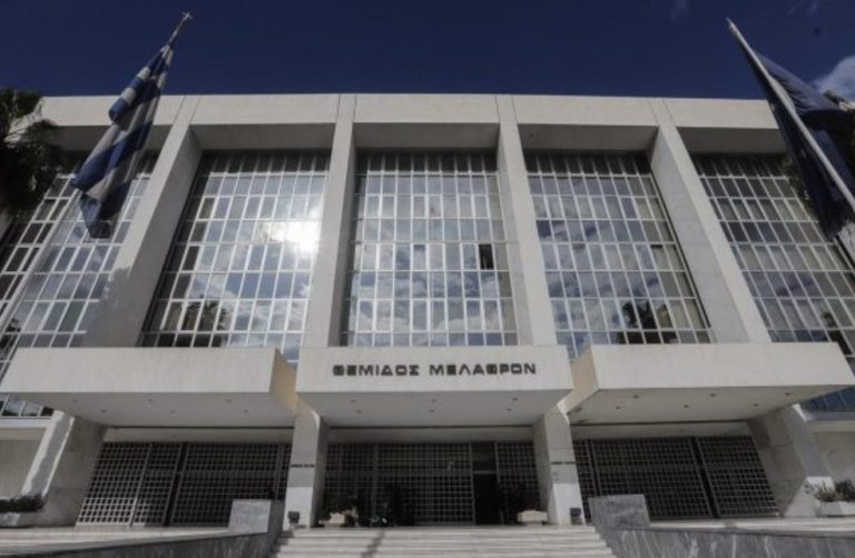 Οι εισηγήσεις και οι αντιδράσεις για τα αναδρομικά των συνταξιούχων