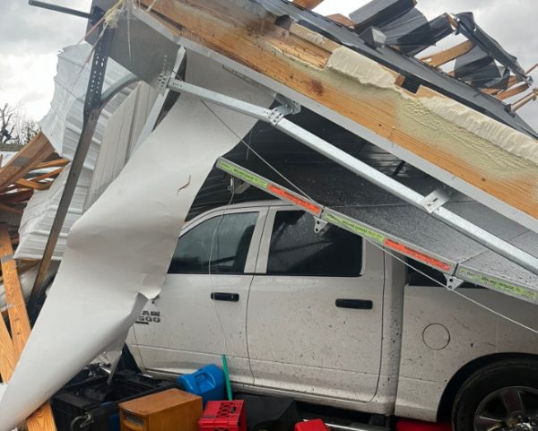 ΗΠΑ: Τουλάχιστον 5 νεκροί και τεράστιες καταστροφές από τους ανεμοστρόβιλους