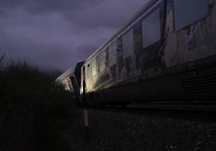 Τέμπη: Έρευνα από την Κομισιόν ζητά η Καρυστιανού